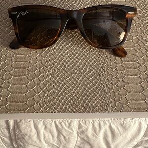 Women’s RayBan sunglasses - polarized